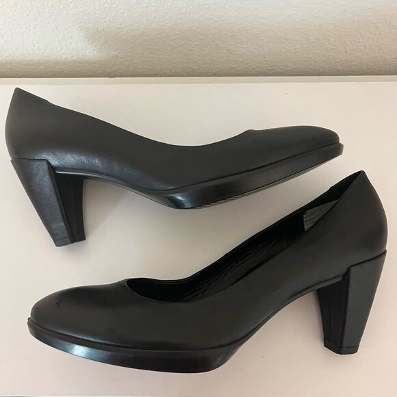 Ecco Black Women's Heels - Picture 7 of 11